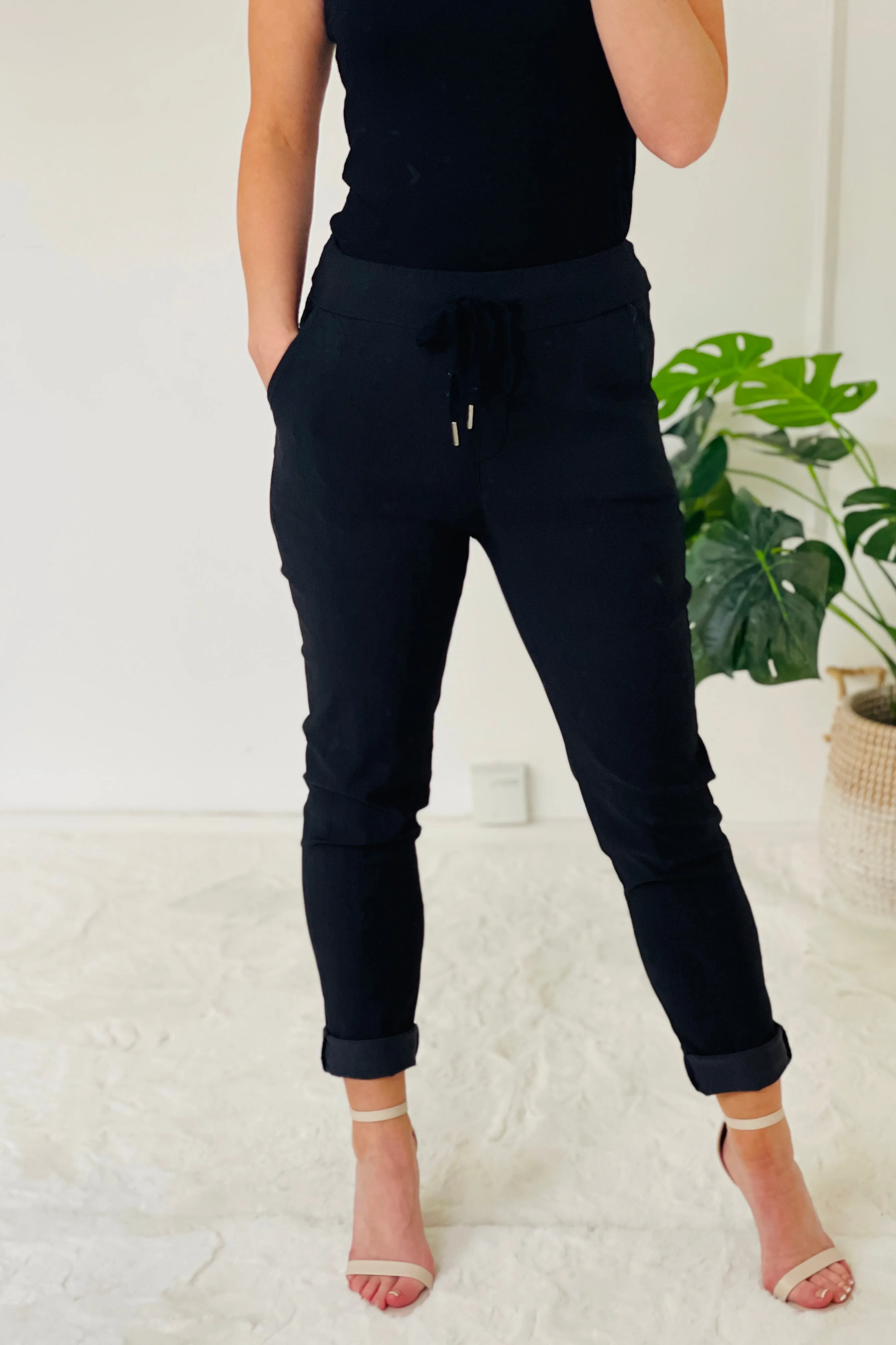 Anna Plain Magic Joggers | Black