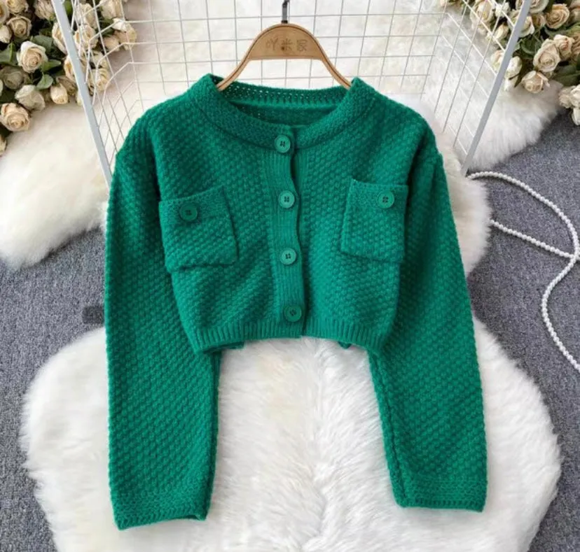 Chic, Retro, Gentle, Round Neck Double Pocket Sweater, Single Breasted Short Knit Cardigan    S4361