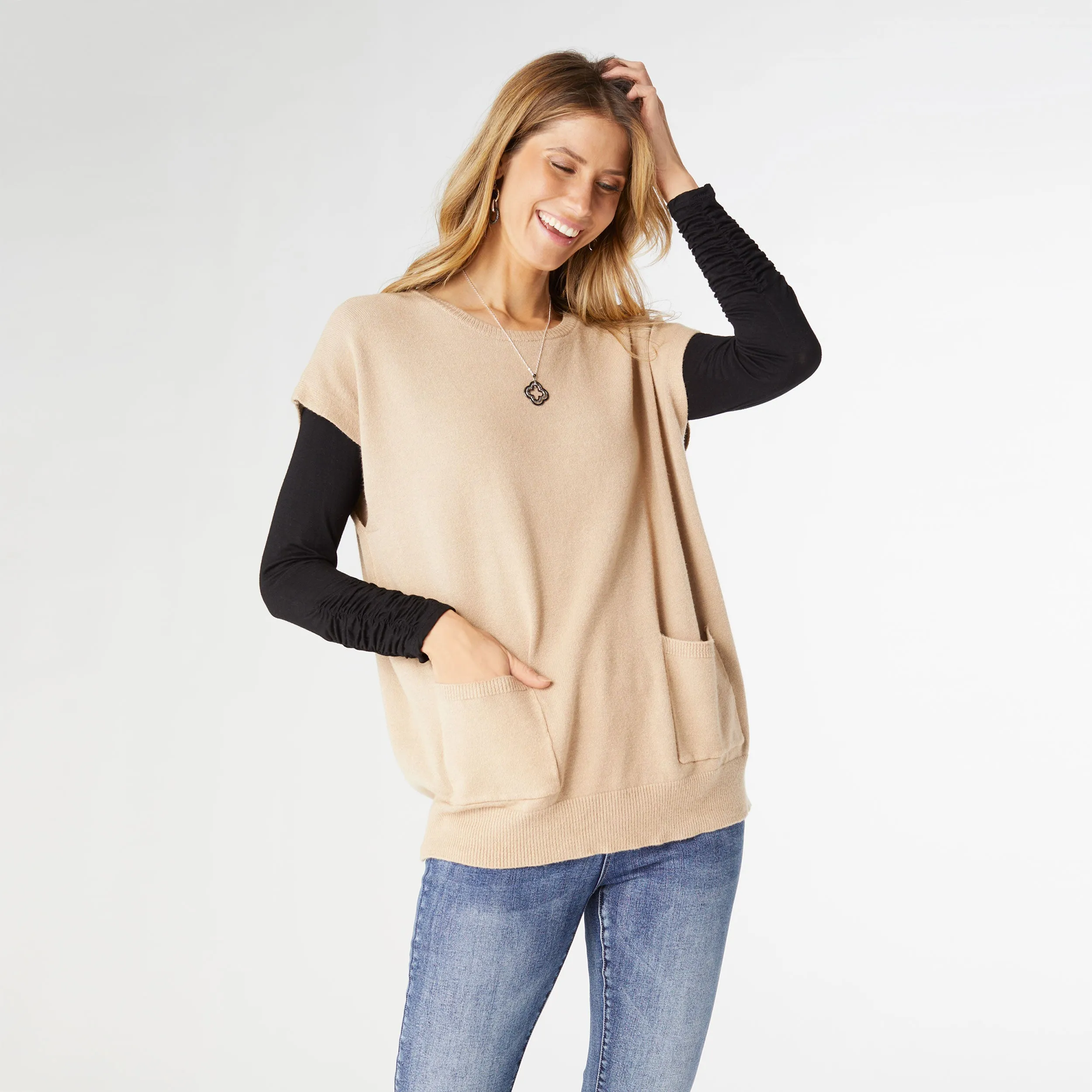 Giovana Sweater Vest with Front Pockets - Khaki