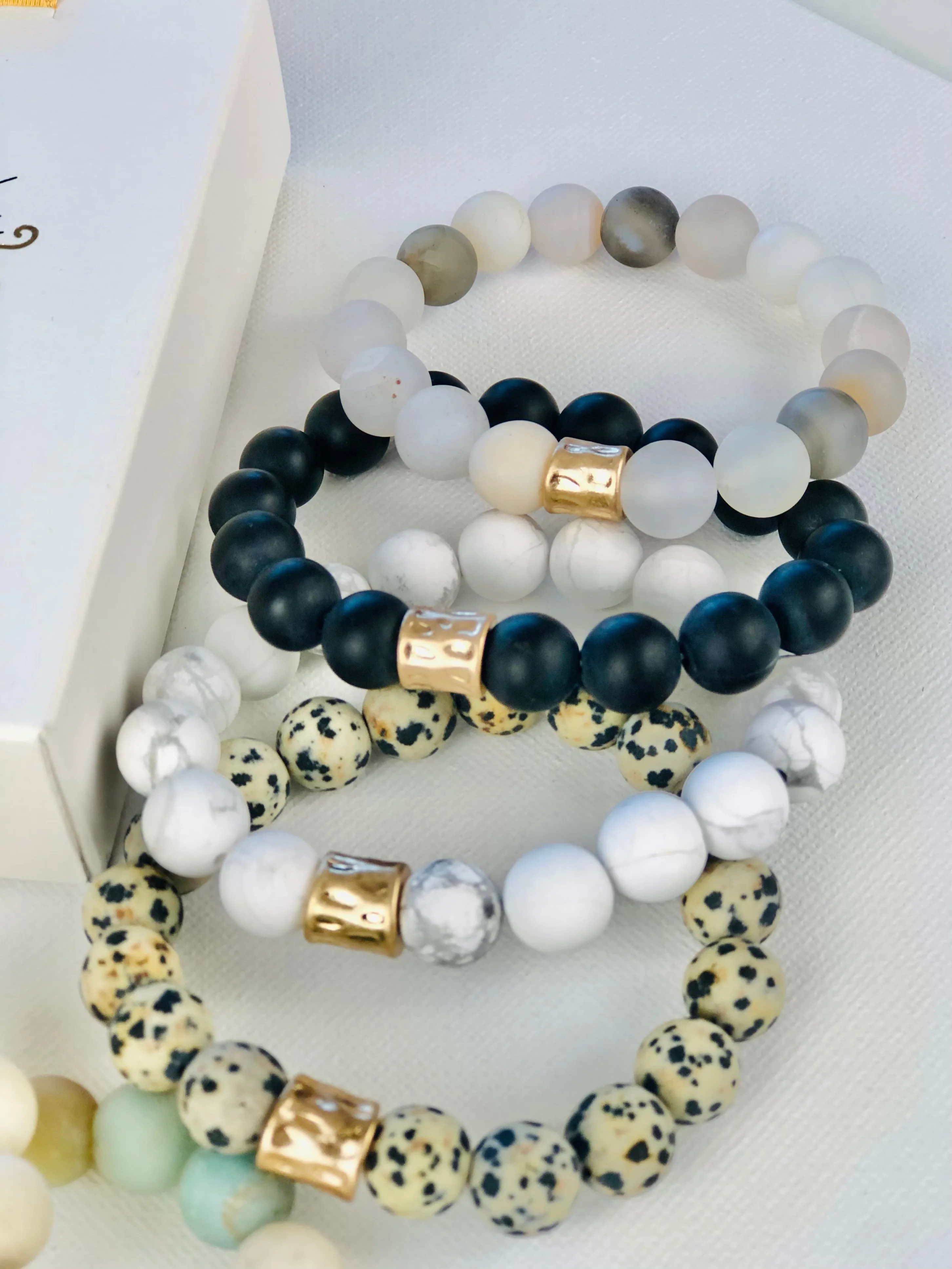 Howlite Boralise Bracelet