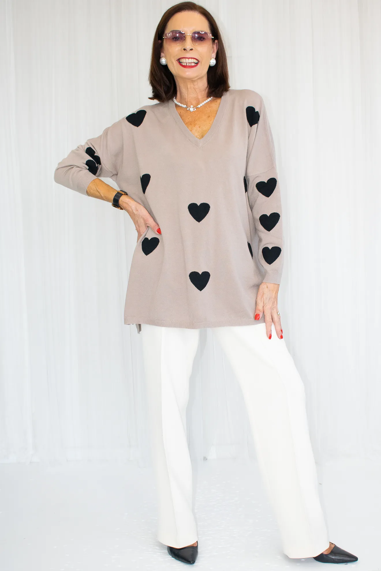 Valencia V-neck soft knit jumper with contrast hearts in Mocha